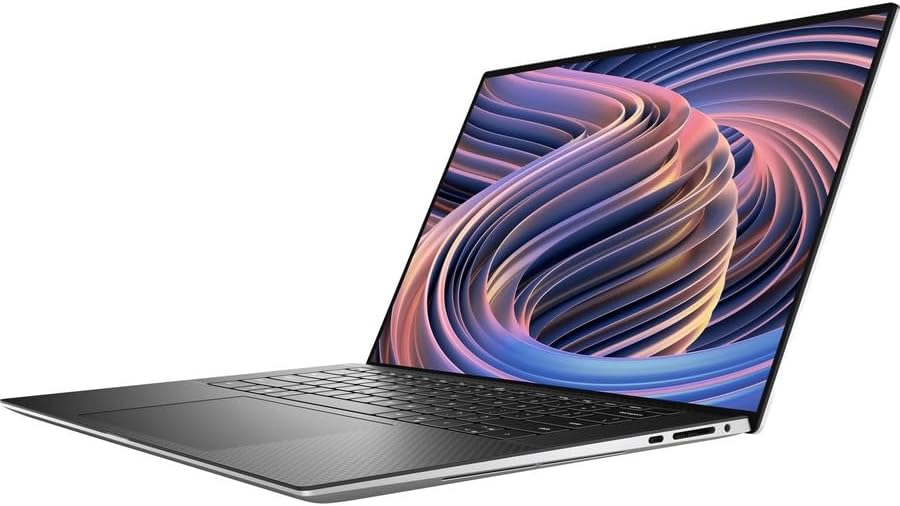 Dell XPS 15 9520 15.6-inch - Core i7 manufacturer media candidate
